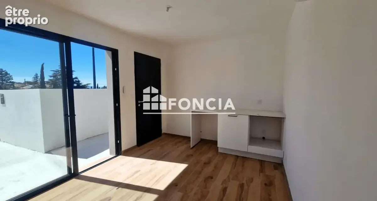 Maison neuve de 131 m² avec piscine, 4 chambres et une dépendance - photo 13