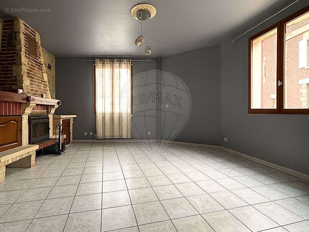 Maison à MONTATAIRE