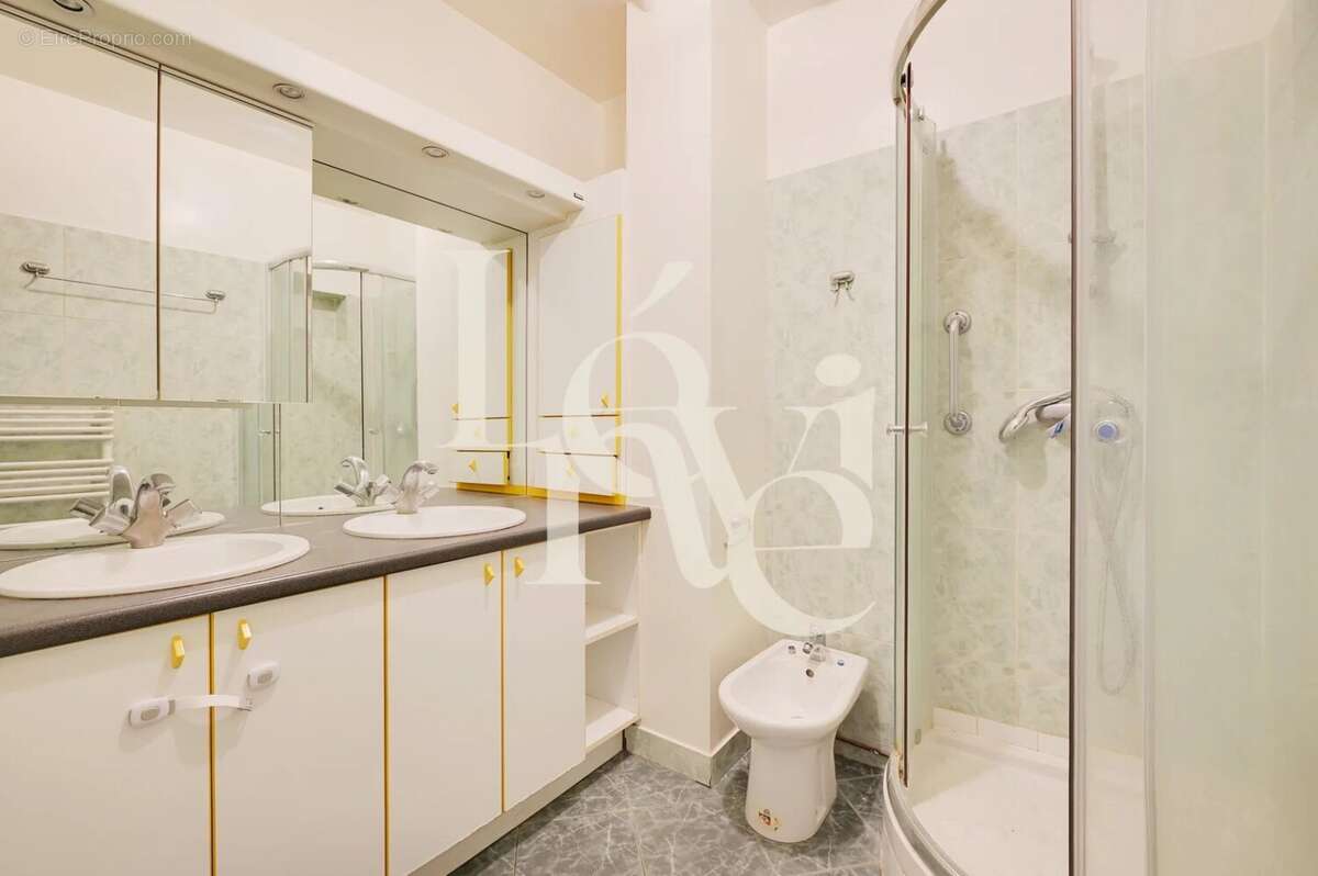 Appartement à PARIS-13E