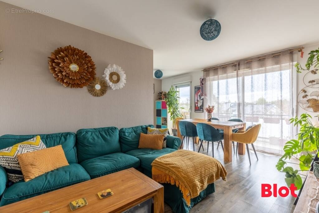 Appartement à VERN-SUR-SEICHE