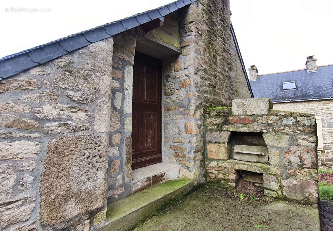 Maison à SEGLIEN