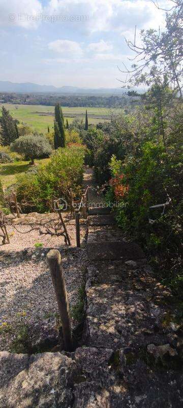 Maison à MONTSEGUR-SUR-LAUZON