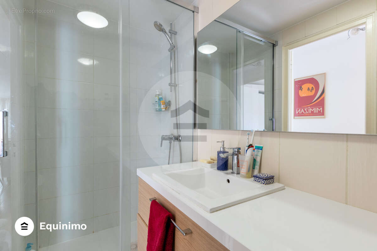 Appartement à PARIS-10E