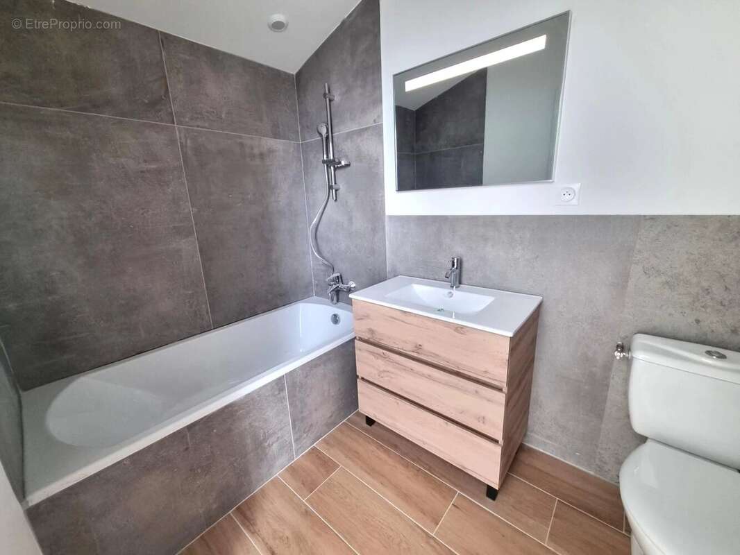 Appartement à LAURIS