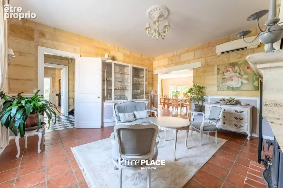 Maison/Villa T7 de 268 m² à Izon 33450 - photo 4