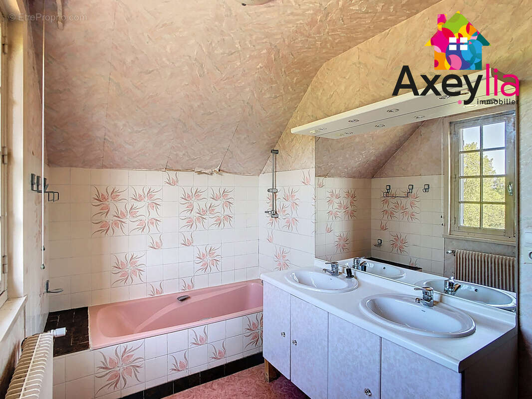 A vendre - st cyr de favieres - maison 5 chambres avec terrain - photo 12