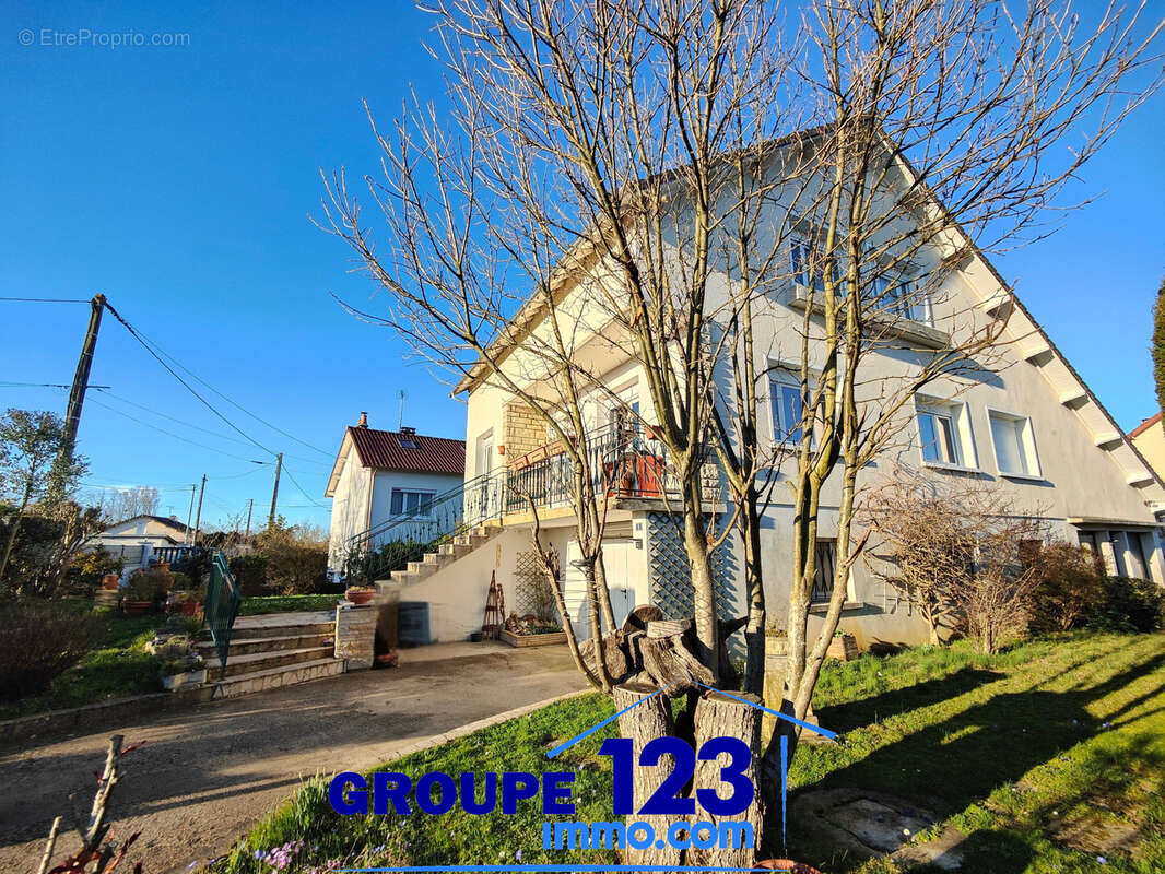 Maison à BONNARD