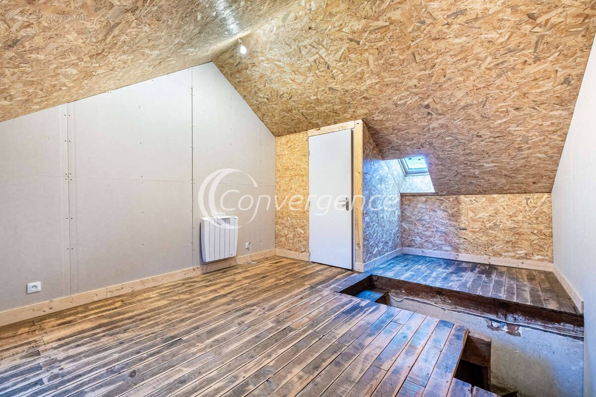 Maison à MAGNAC-BOURG