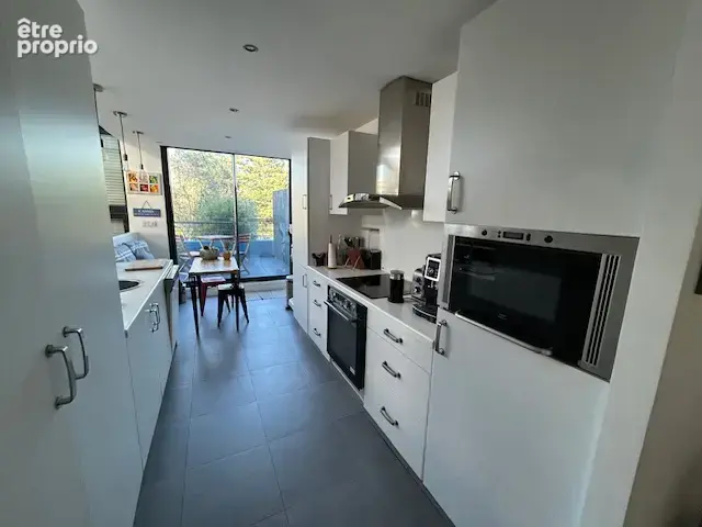 Grand Duplex de 154 m2 - Terrasses - Jardin paysagé - Parking - Box - photo 4