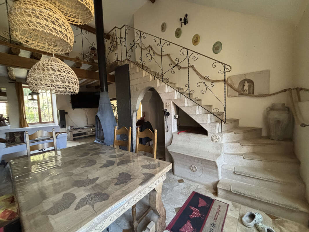 Maison à QUEMIGNY-SUR-SEINE