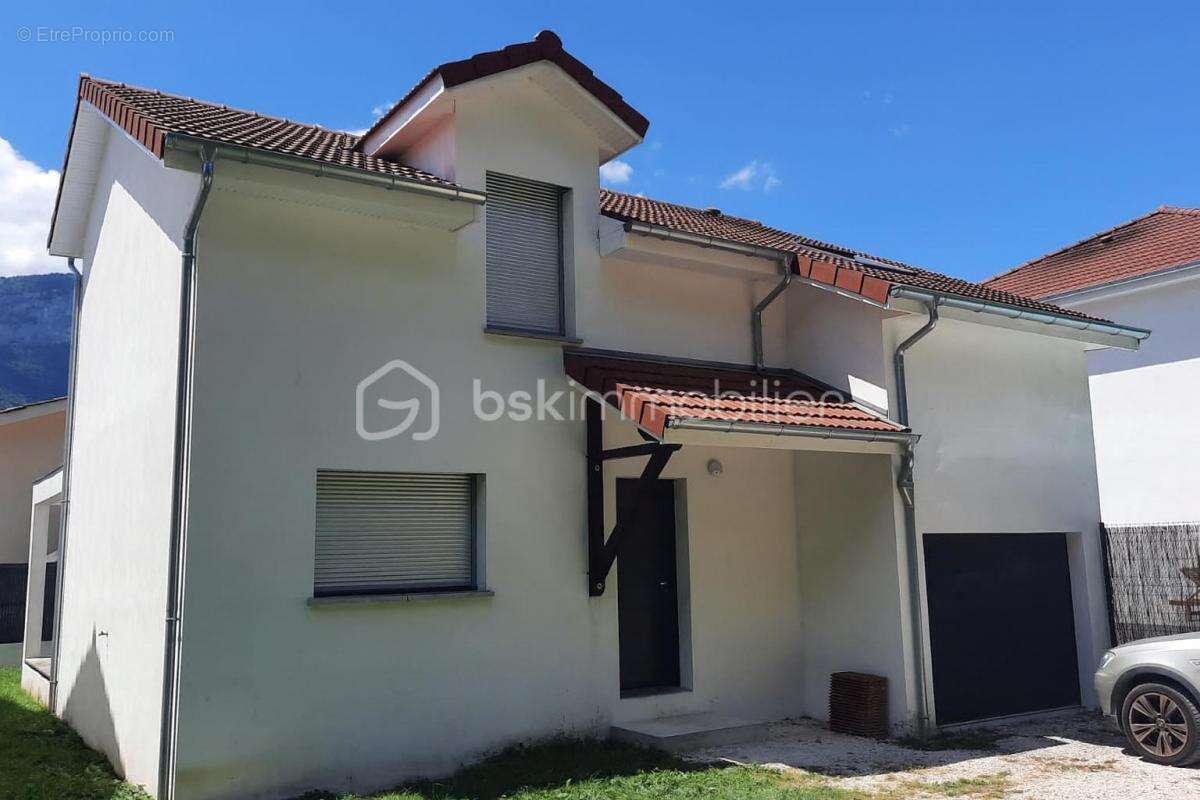 Maison à FONTANIL-CORNILLON