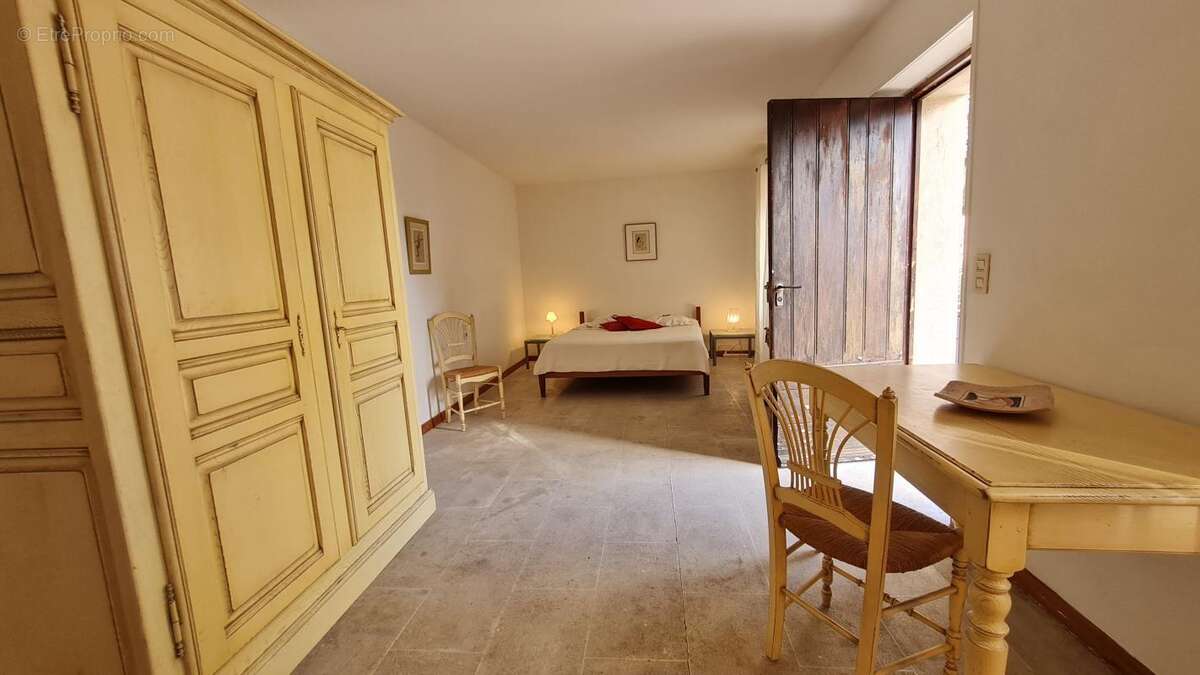 Maison à LES ANGLES