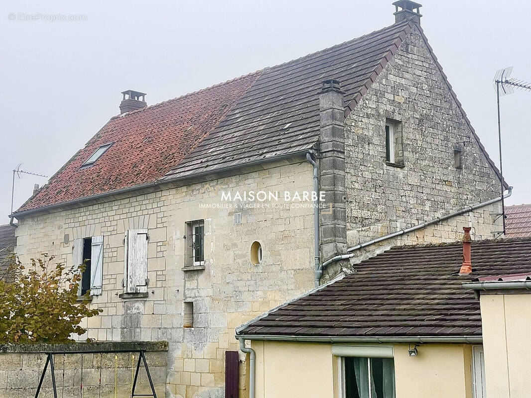Maison à SAINT-VAAST-LES-MELLO