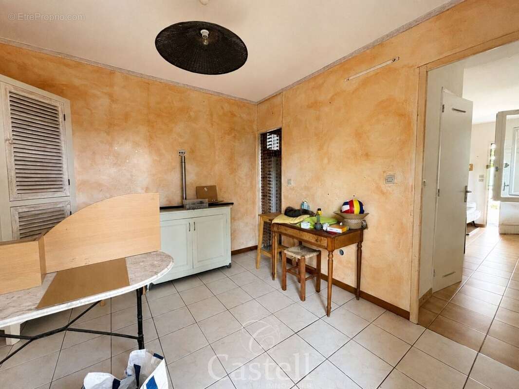 *** villa t4 de plain pied + villa t2 sur parcelle de plus de 1000 m² *** - photo 13