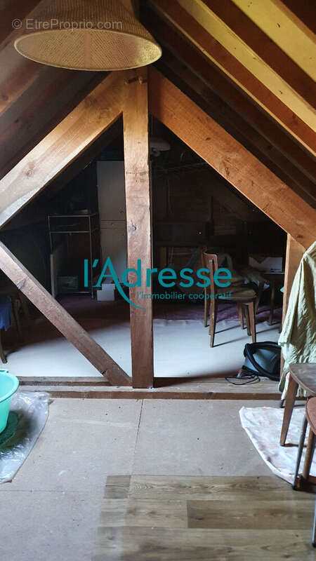 Autre à MONTREVAULT