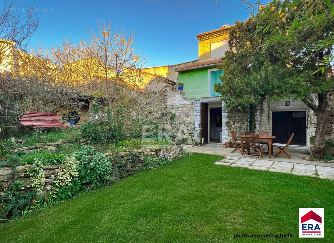 Maison à MAZAN