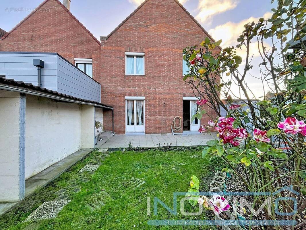Maison à COUDEKERQUE-BRANCHE
