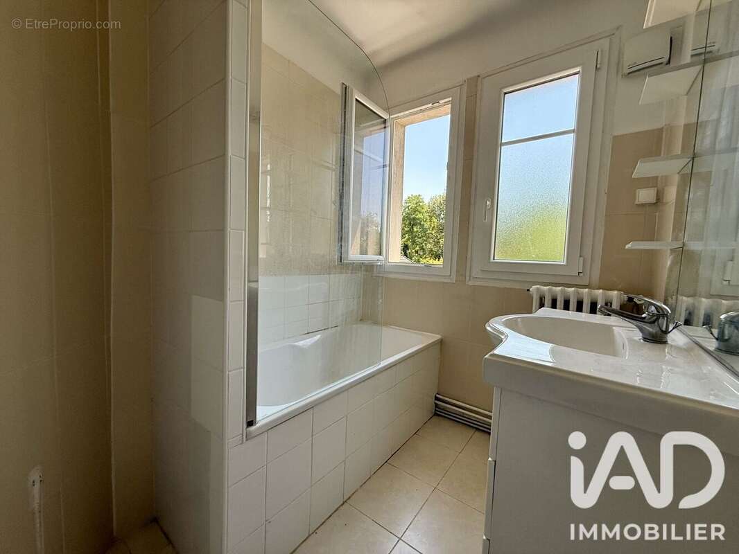 Appartement 68 m² à Brunoy  - photo 9