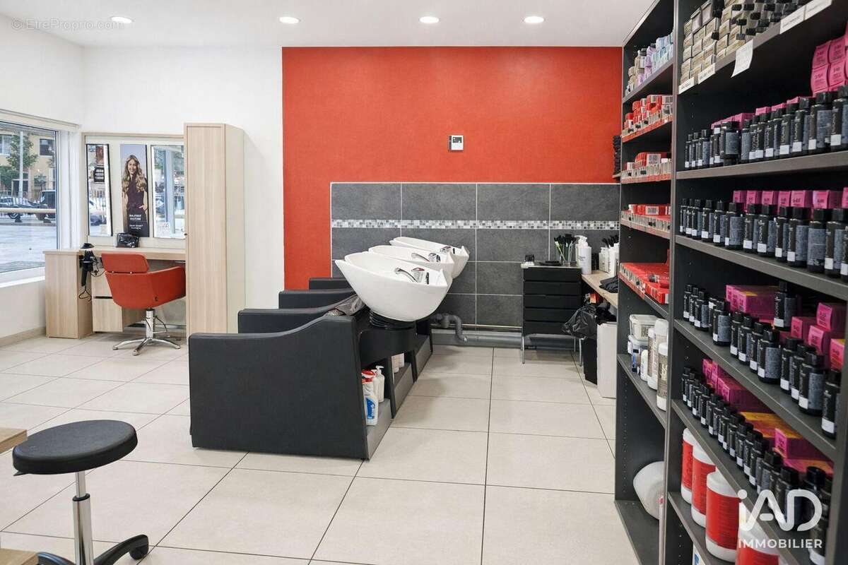 Photo 4 - Commerce à HOUTAUD