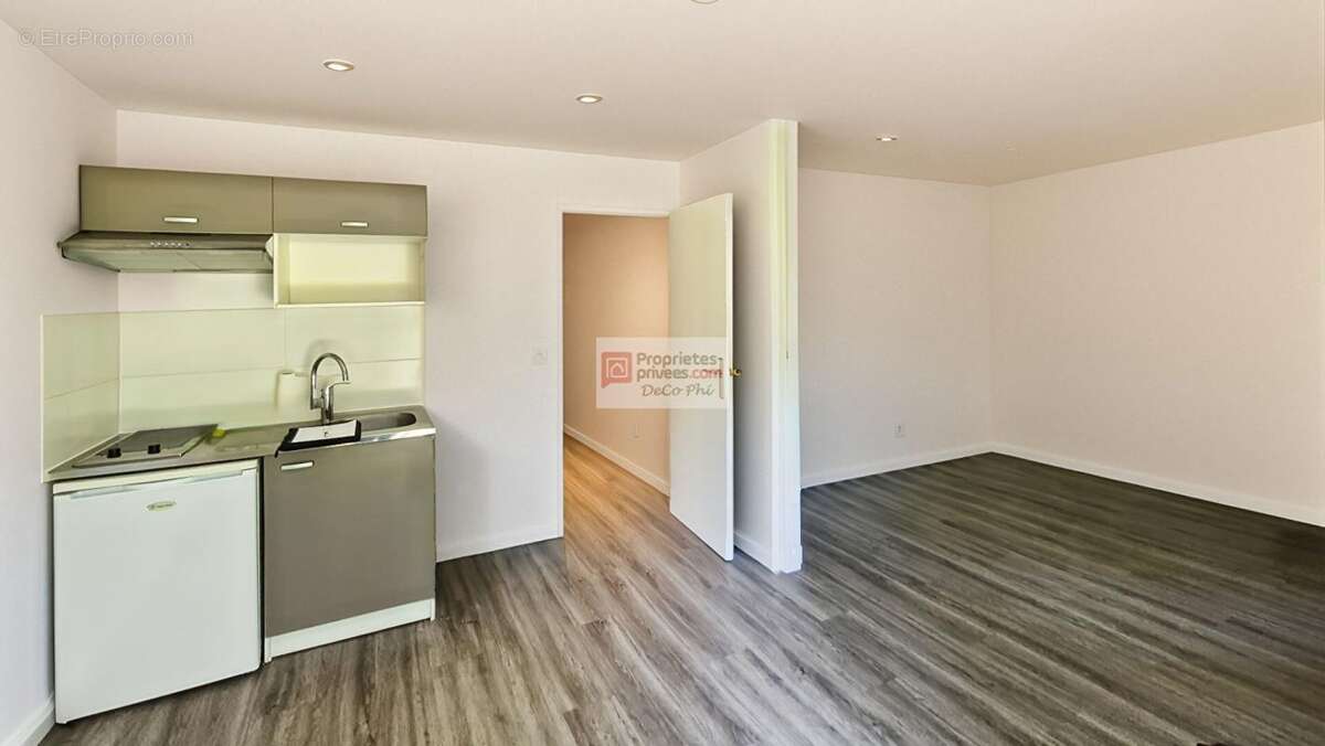 Studio  TBE  26 m2  calme  jardin  lumineux  Le Chesnay - photo 4