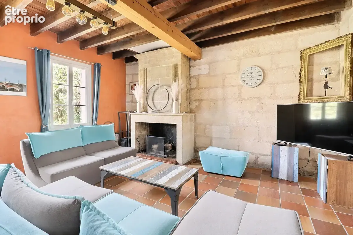 Maison en pierre avec piscine et dépendances - photo 3