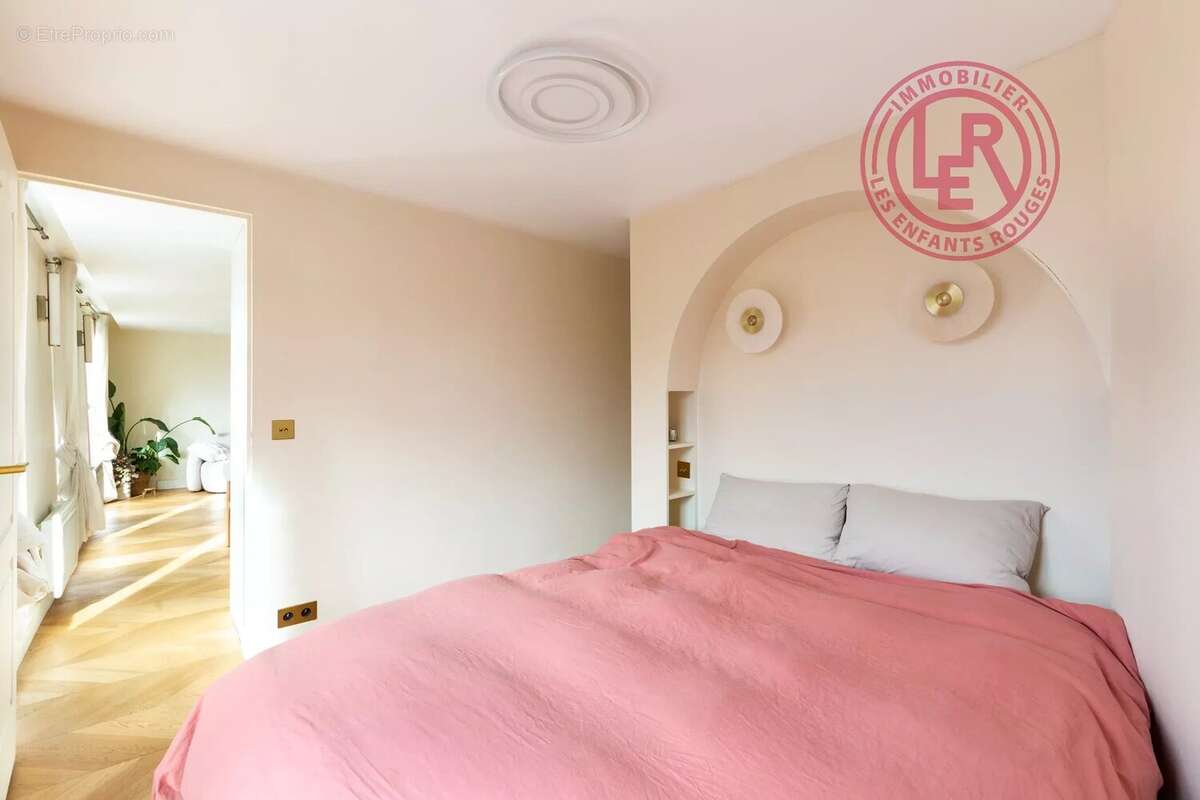 Appartement à PARIS-10E