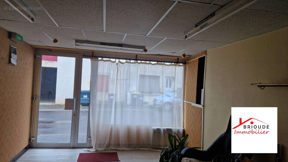 Maison à CHAMPAGNAC-LE-VIEUX