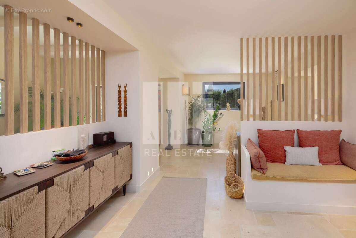 Maison à MOUGINS