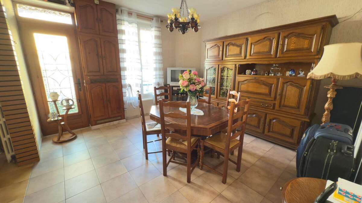 Maison à NEUILLY-SUR-MARNE