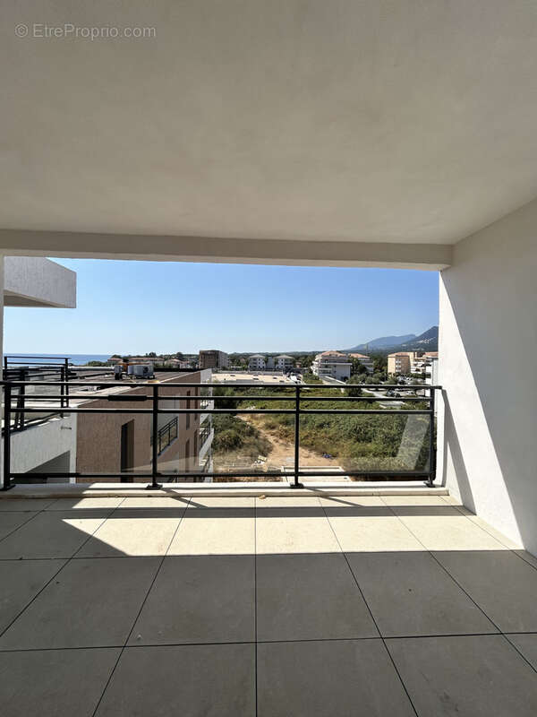 MORIANI-PLAGE   T3 récent   Dernier étage   Vue mer & montagne   62 m2 - photo 4