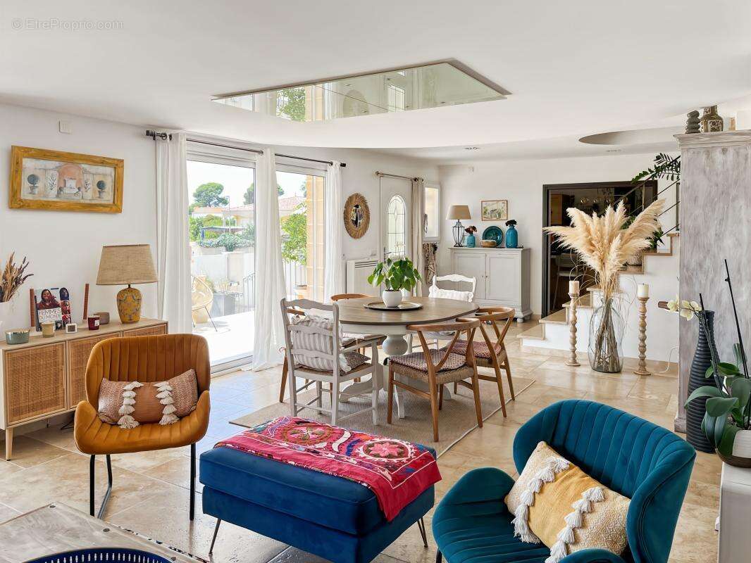 Vente superbe villa de standing à Marseillan à 5 minutes à pied du port - photo 4