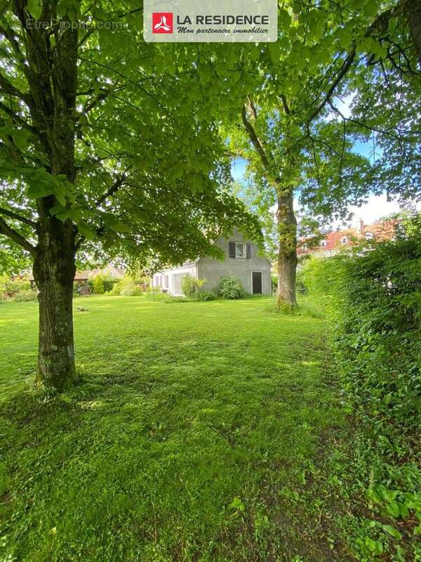 Maison à LES ESSARTS-LE-ROI