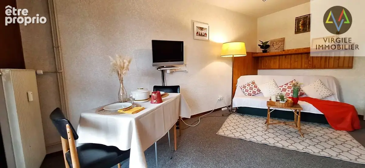 Appartement avec terrasse, piscine extérieure, cave et casier à skis - photo 2