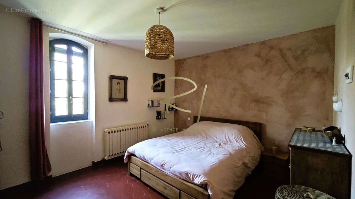 Maison à SAINT-ANDRE-DE-CRUZIERES