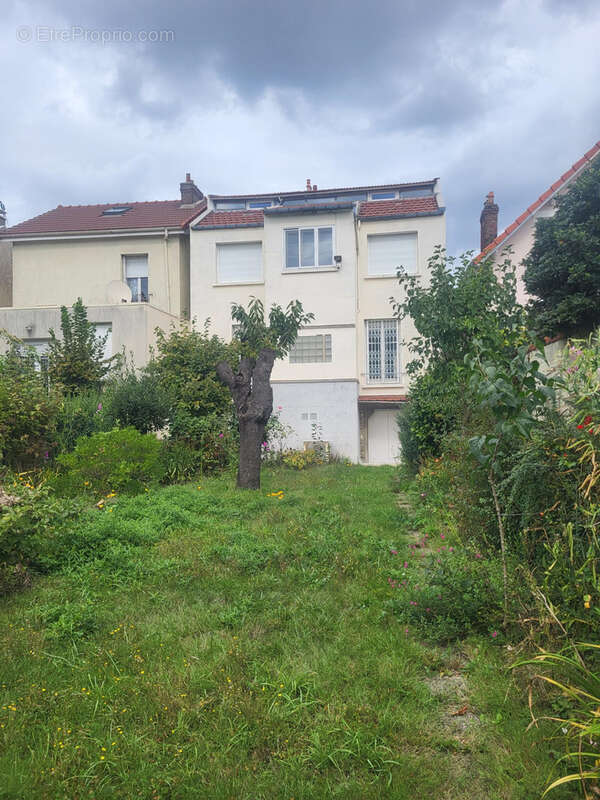 Maison à VILLETANEUSE