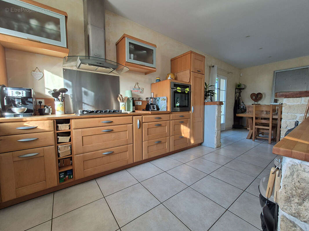 Maison à SAINT-GEORGES-DU-BOIS