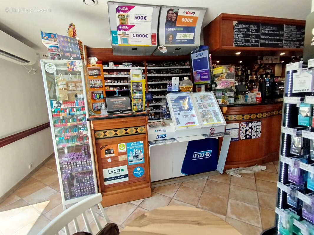 A vendre 349 000 euros une grande Brasserie, Tabac, PMU, FDJ, restaurant située dans un quartier en expansion - photo 5
