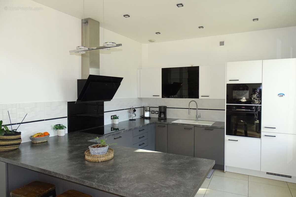 Maison à LIMEIL-BREVANNES