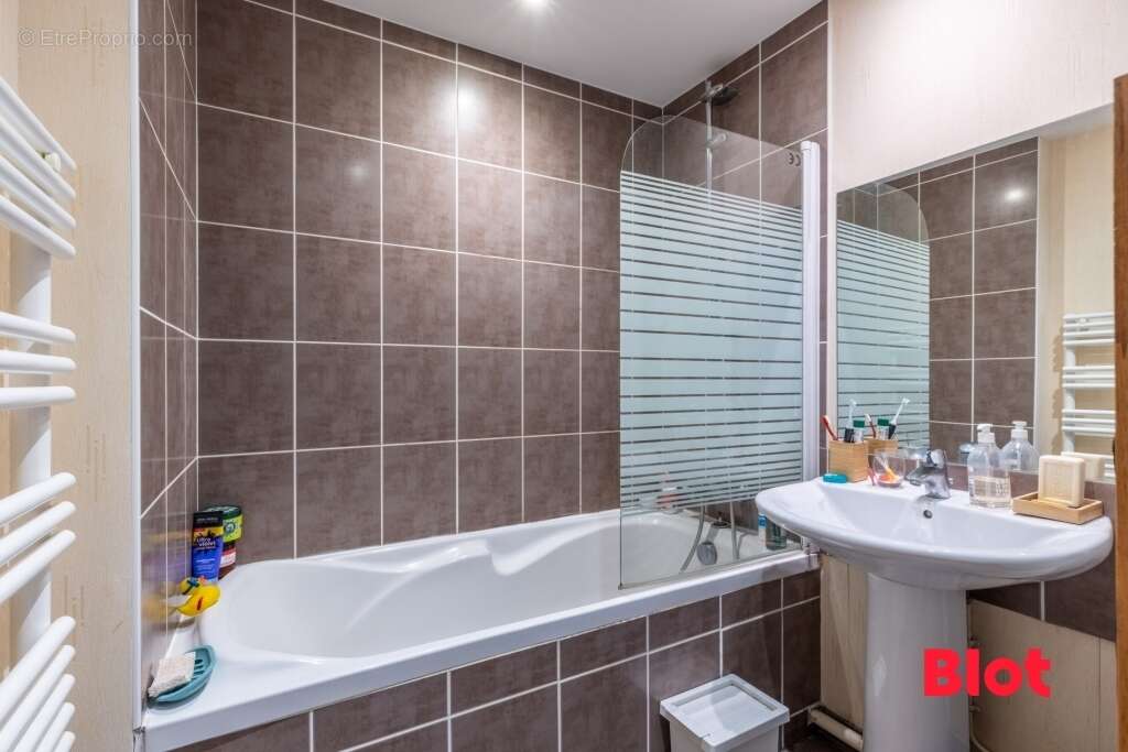 Appartement à VERN-SUR-SEICHE