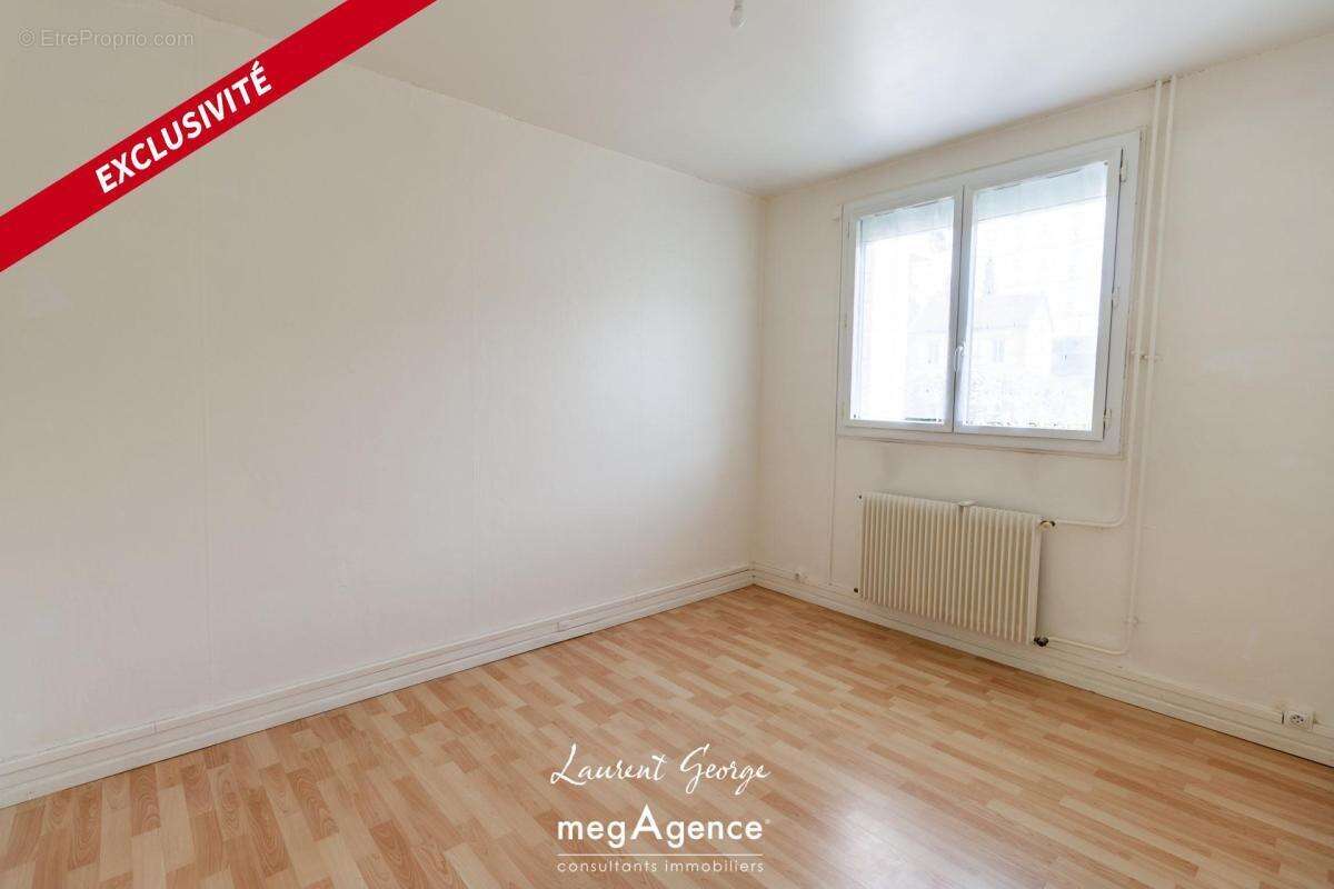 Maison à SAINT-LEGER-DU-BOURG-DENIS