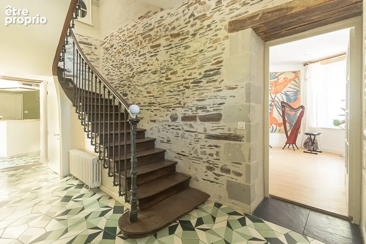 Angers, quartier prisé : maison de caractère entièrement rénovée, 216 m², 9 pièces, 6 chambres - photo 8