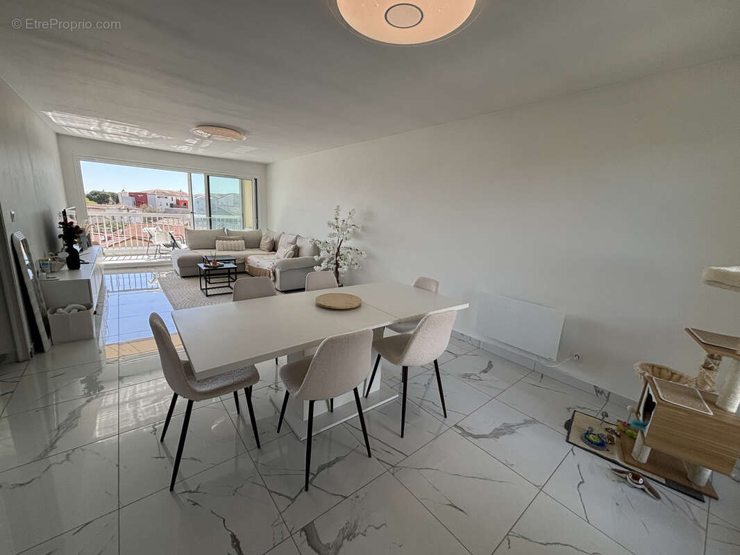 Appartement à LUNEL