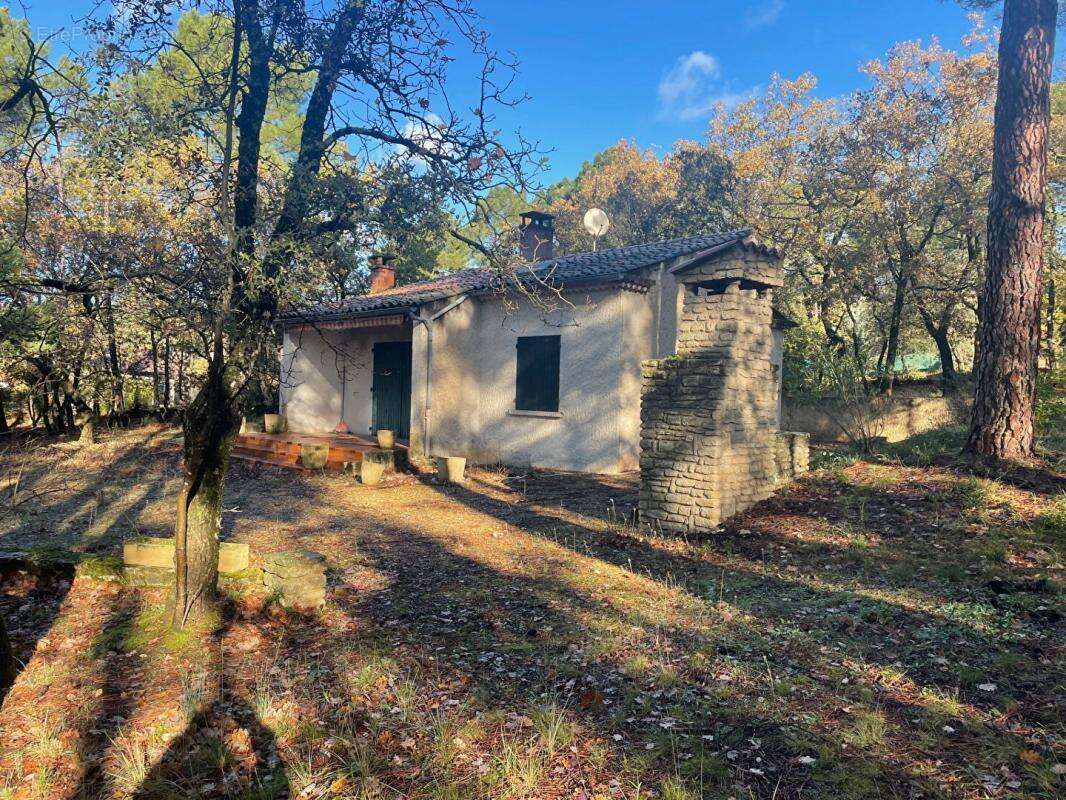 Maison à SAINT-SATURNIN-LES-APT