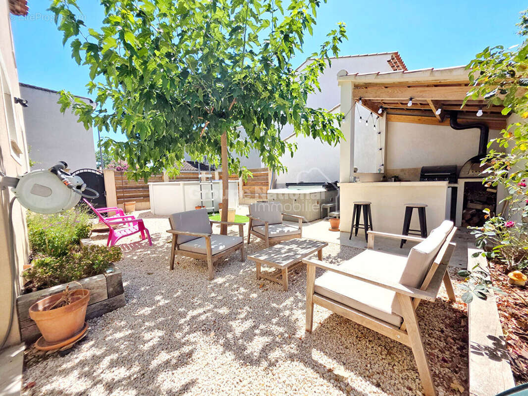 Maison à MIRAMAS