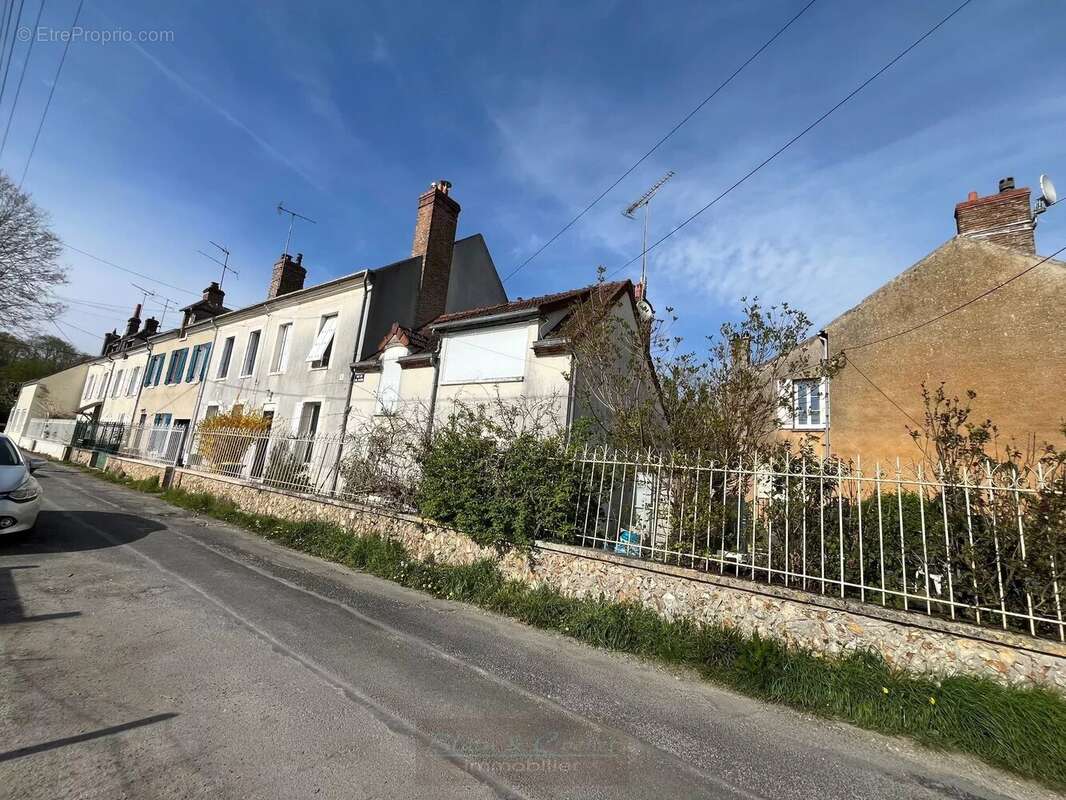 Maison à CEPOY