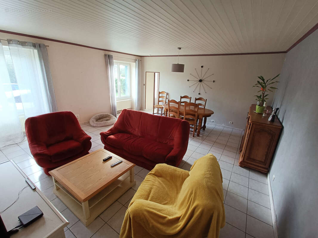 Maison à LES HERBIERS