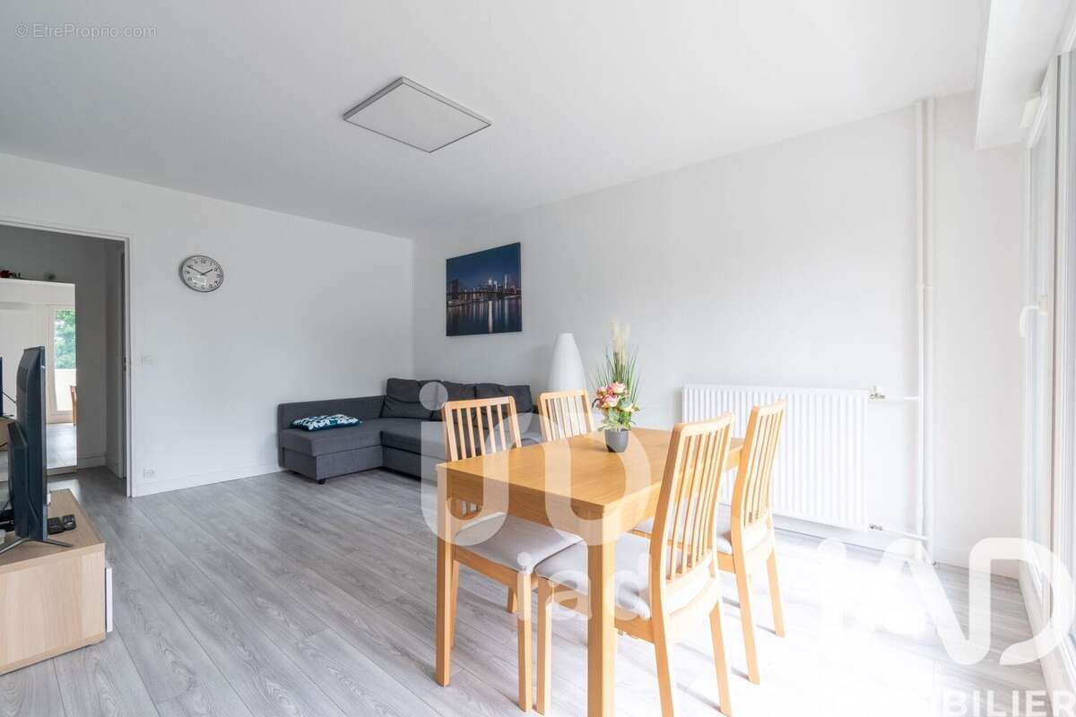 Photo 3 - Appartement à CERGY