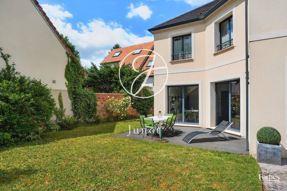 Maison à MAISONS-LAFFITTE