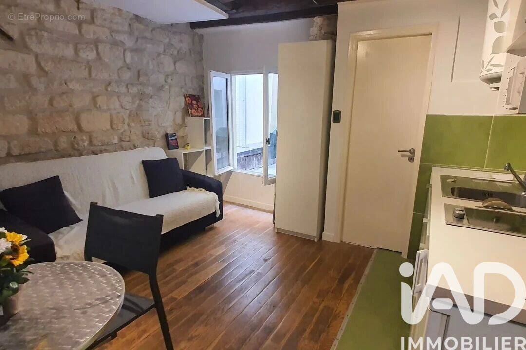 Photo 1 - Appartement à PARIS-3E