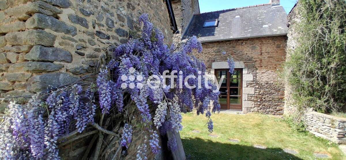 Maison à SAINT-DENIS-SUR-SARTHON